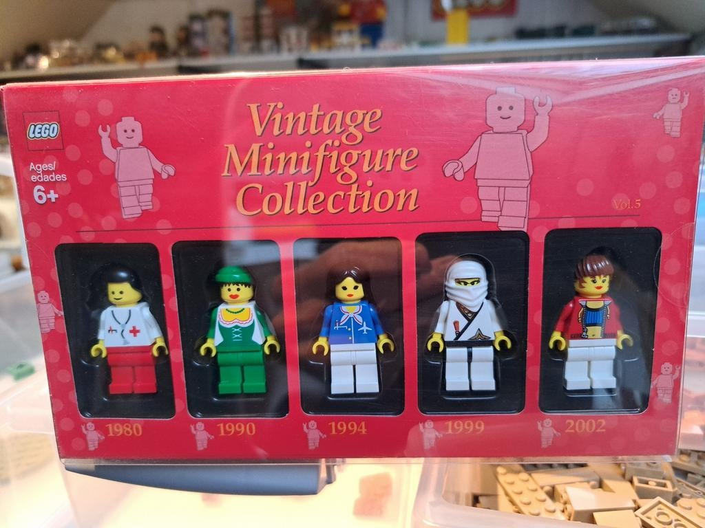 Lego vintage minifiguren    ROOD, Kinderen en Baby's, Speelgoed | Duplo en Lego, Ophalen of Verzenden, Nieuw