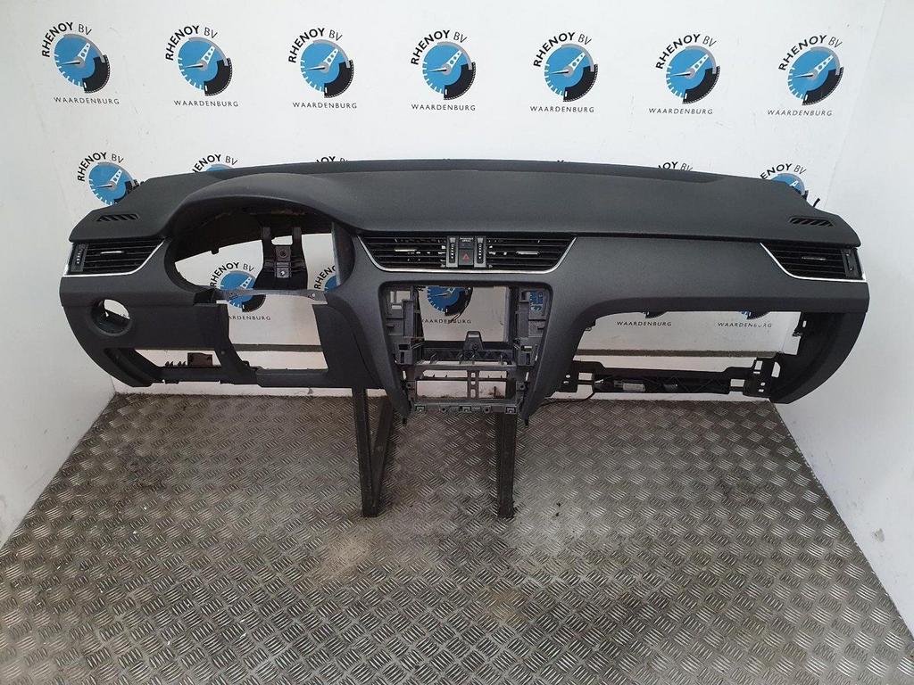 SKODA OCTAVIA 1.6 TDI Greenl. Bns AIRBAG SET 2014, Ophalen of Verzenden, Gebruikt, Stiba lid