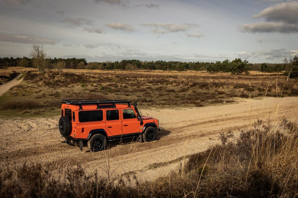 Gezocht Land Rover Defender 90/110/130, Auto's, Land Rover, Diesel, SUV of Terreinwagen, Te koop, Defender