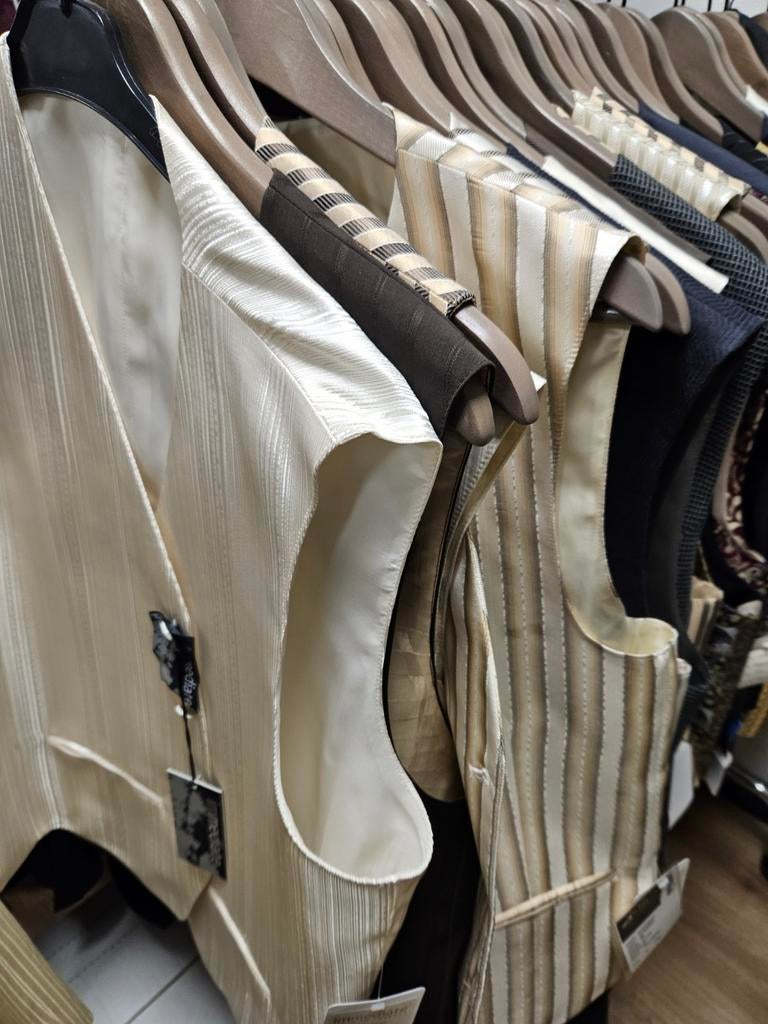 exlusieve gala gilets.28.stuks, Overige kleuren, Nieuw, Overige maten, Ophalen of Verzenden