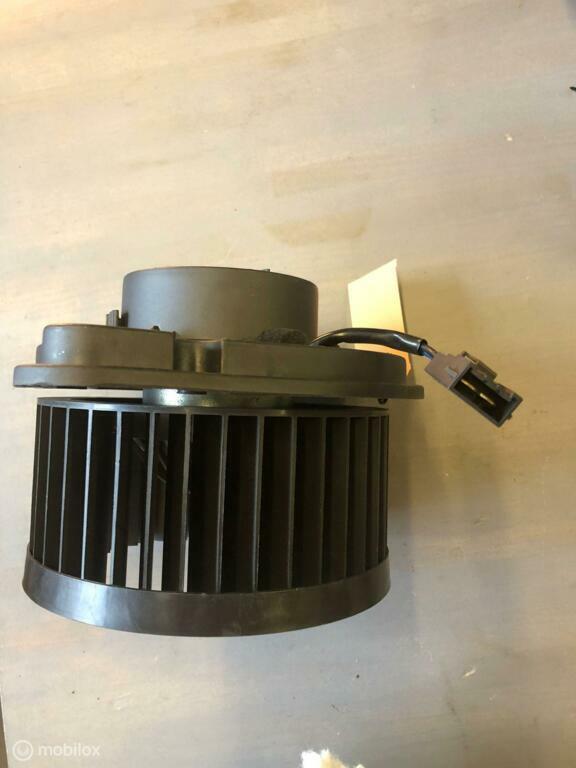 Kachelventilatormotor imitatie Volvo V70 I '97-'00 30755485, Ophalen of Verzenden, Gebruikt