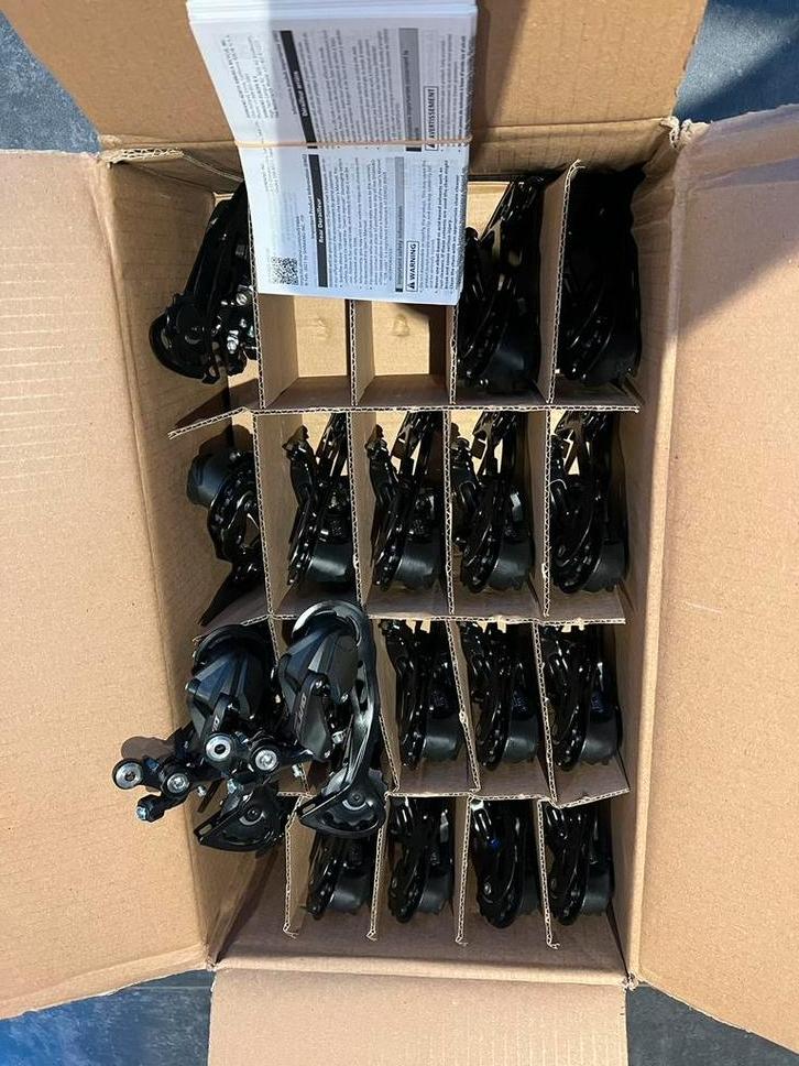 Shimano Alivio derailleur 9/8 speed RD-M3100, Fietsen en Brommers, Fietsonderdelen, Ophalen of Verzenden, Nieuw, Derailleur of Ketting