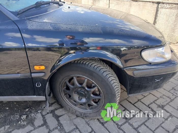 Scherm rechts-voor van een Saab 9-3, Auto-onderdelen, Carrosserie en Plaatwerk, Gebruikt, -, -, Ophalen of Verzenden