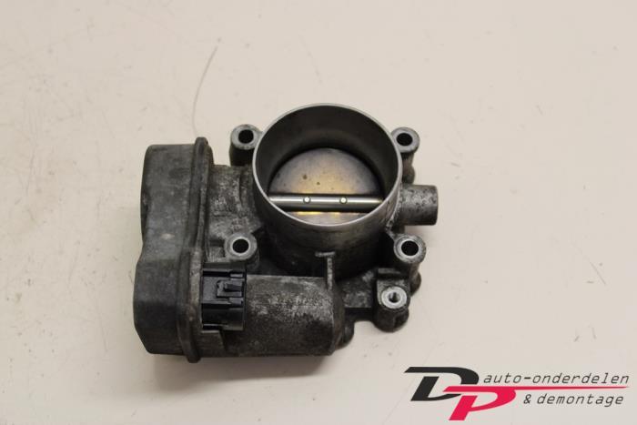 Gasklephuis van een Opel Vectra, Gebruikt, -, -, Opel