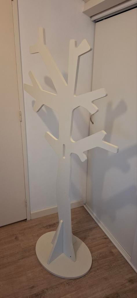 Leuke kapstok voor de kinderkamer - boom model. Teab, Kinderen en Baby's, Kinderkamer | Inrichting en Decoratie, Kapstokje, Ophalen
