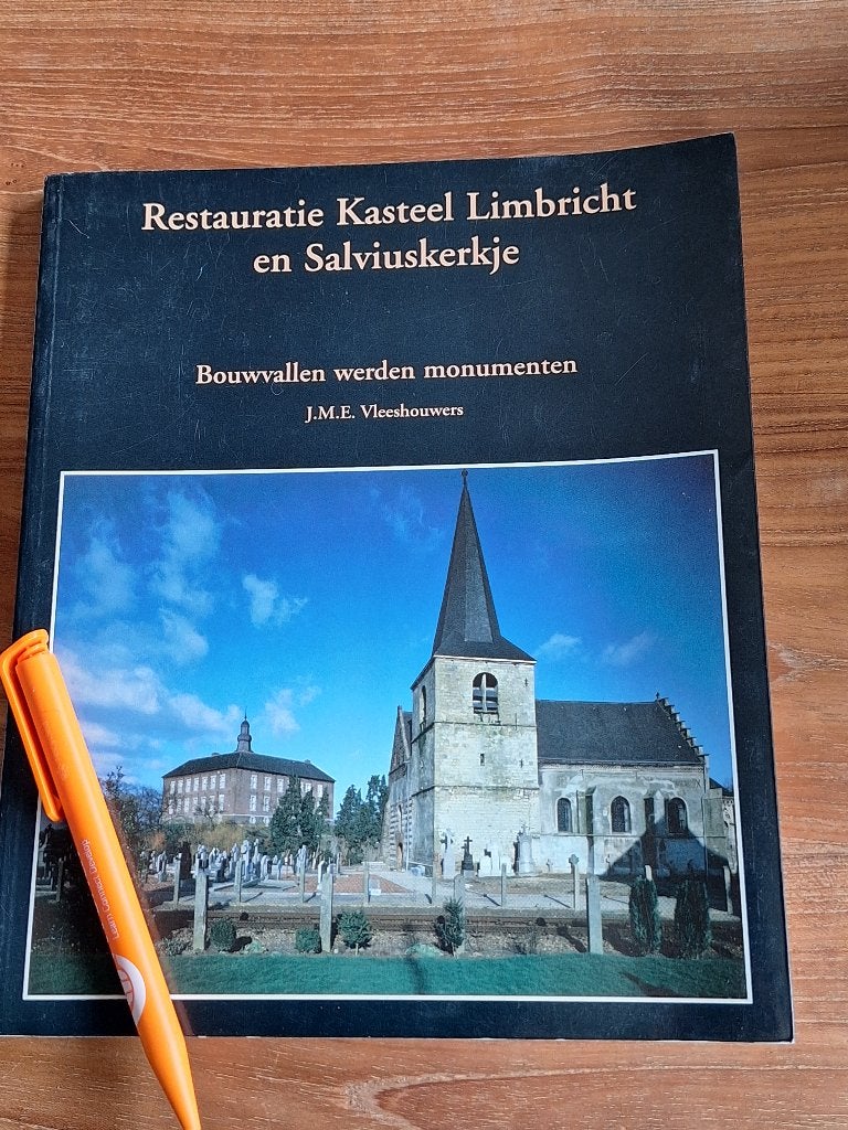 Restauratie Kasteel Limbricht en Salviuskerkje Boek, 20e eeuw of later, Gelezen, J.M.E. Vleeshouwers, Ophalen of Verzenden
