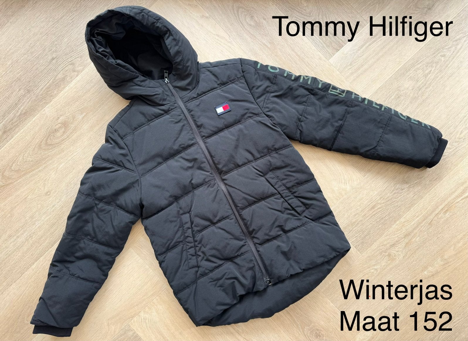 Winterjas Tommy Hilfiger, maat 152, Ophalen, Gebruikt, Jongen, Jas