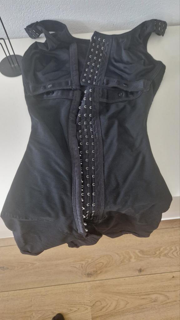 Meli'Belt compressiepak Zwart Maat M met borstenstuk, Meli'Belt, Ophalen of Verzenden, Zwart, Body of Korset