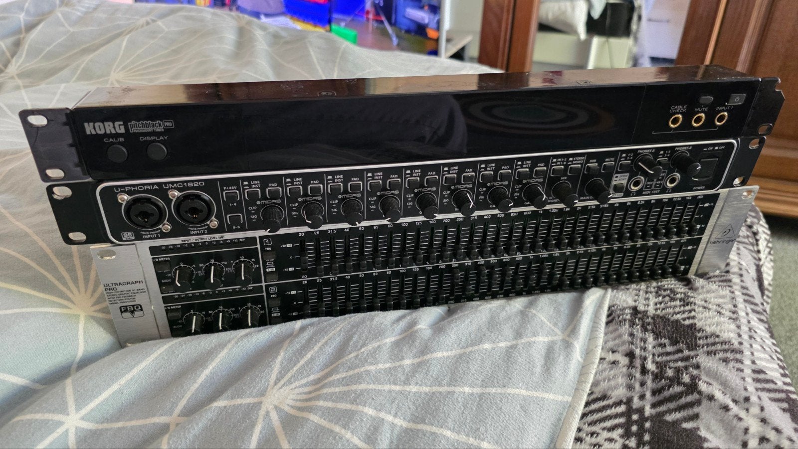 Korg pitchblack tuner, verkocht & verkocht, Ophalen of Verzenden, Gebruikt, 10 tot 20 kanalen, Microfooningang