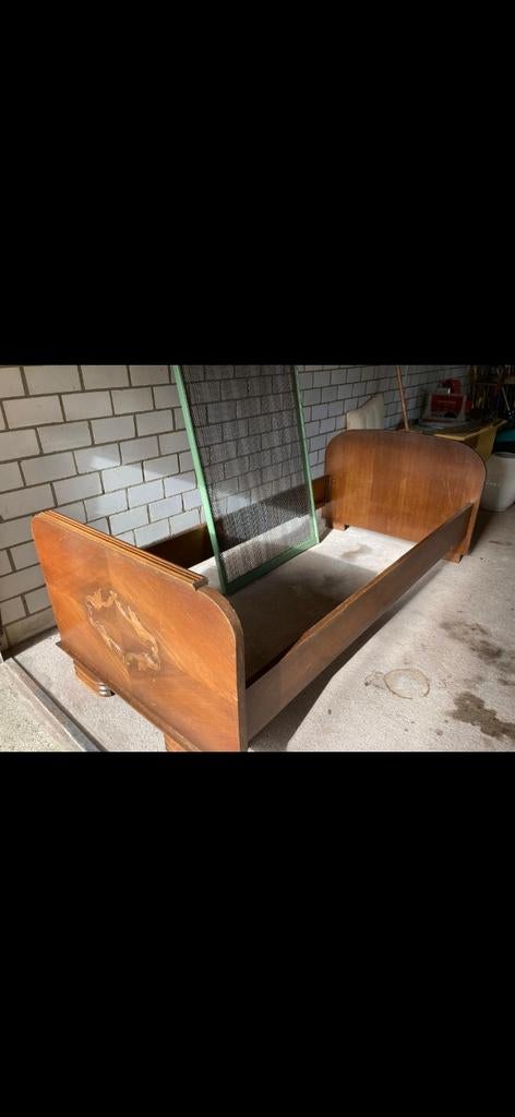 1 persoons antiek bed met spiraalbodem, Ophalen