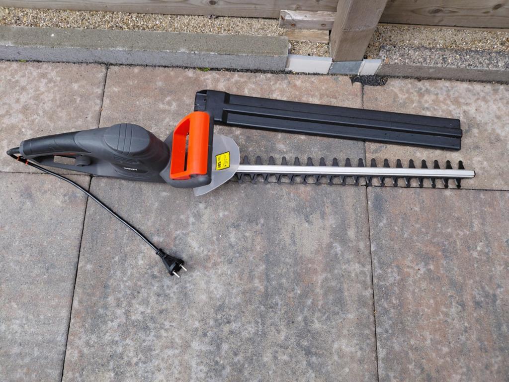 Te koop: goed werkende elektrische heggeschaar., Tuin en Terras, Ophalen of Verzenden, Zo goed als nieuw, Elektrisch