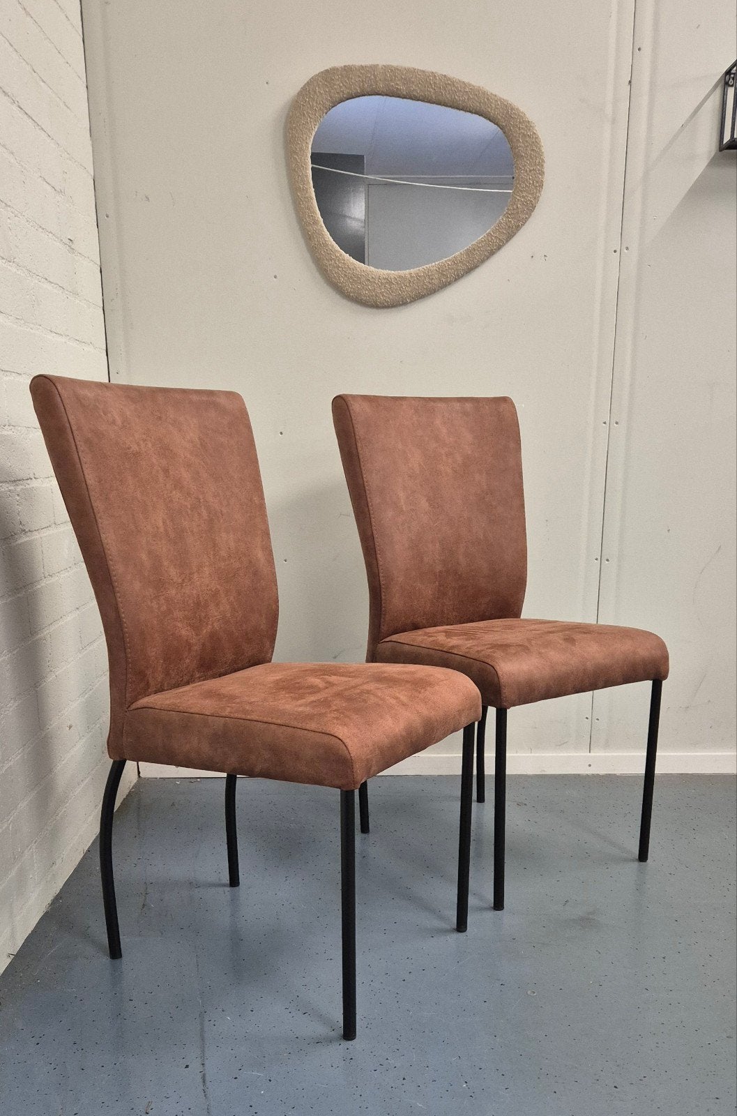 NIEUWE EETKAMERSTOELEN SET VAN 2 || DIRECT LEVERBAAR, Ophalen, Twee, Bruin, .