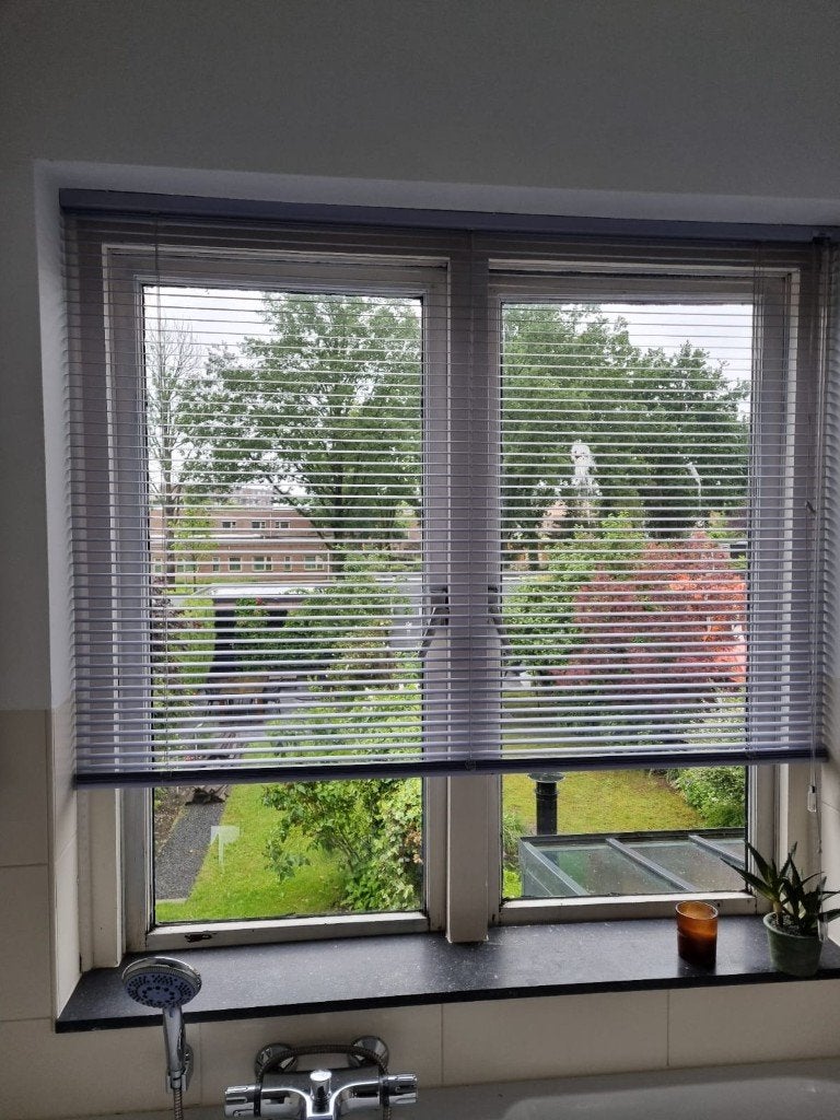 luxaflex lamellen zonwering 138 cm breed x 135 cm hoog, Luxaflex, Ophalen of Verzenden, Blauw, Lamellen