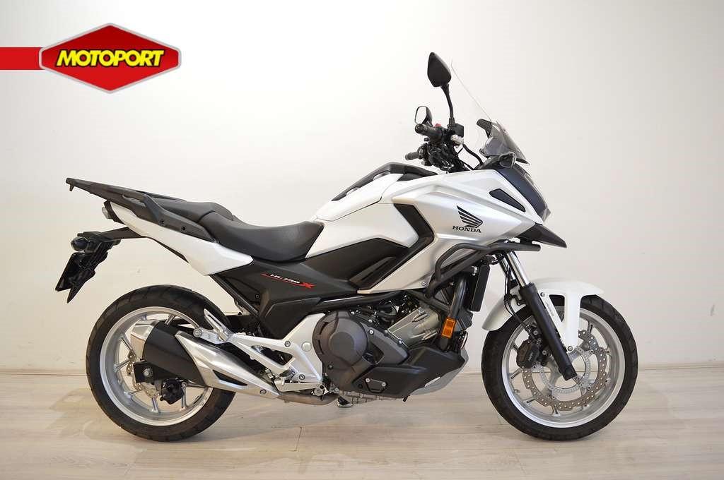 Honda NC 750 X DCT (bj 2018), Doornveld 180-184
B-1731  ZELLIK, BE, Bedrijf, HONDA MOTOR EUROPE BENELUX, Toermotor