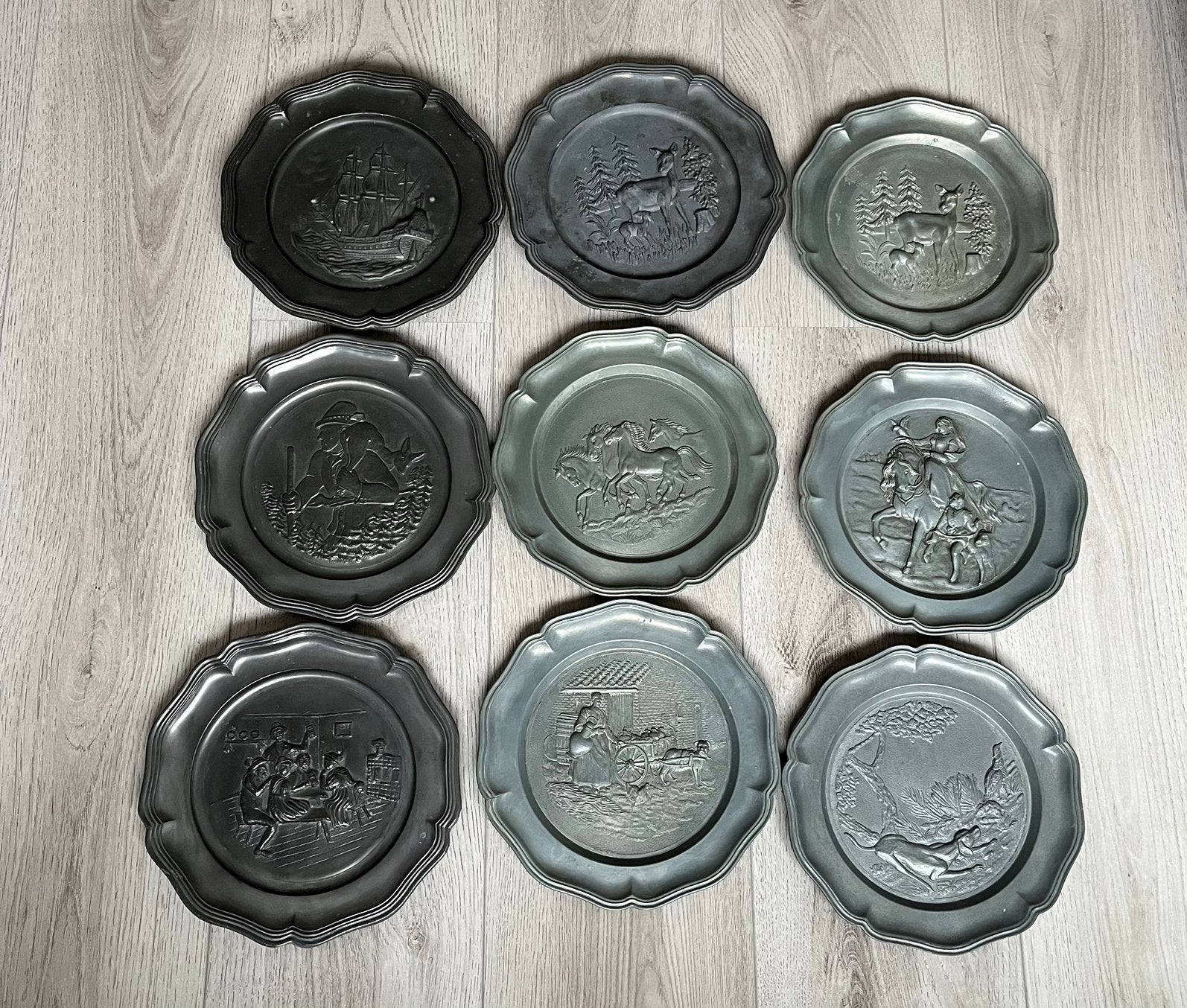 9x prachtige tinnen wandborden., Ophalen of Verzenden