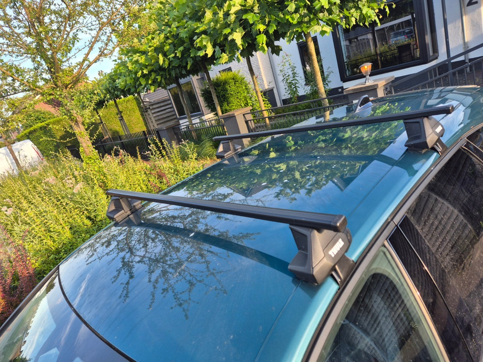 Dakdragers Thule voor peugeot 308 complete set, Auto diversen, Dakdragers, Ophalen, Zo goed als nieuw