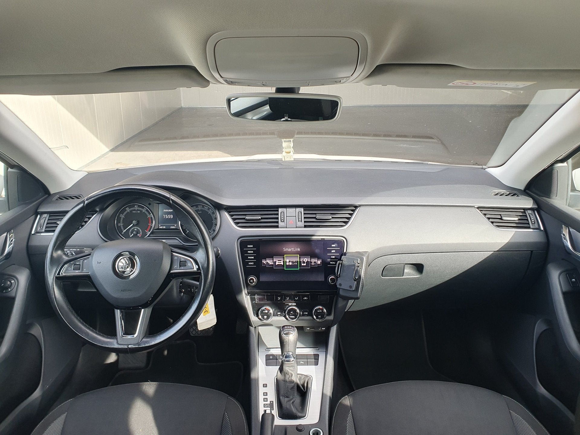 Skoda Octavia Combi 1.0 TSI Greentech Ambition Business PDC/, Auto's, Stof, Euro 6, 116 pk, Wit
