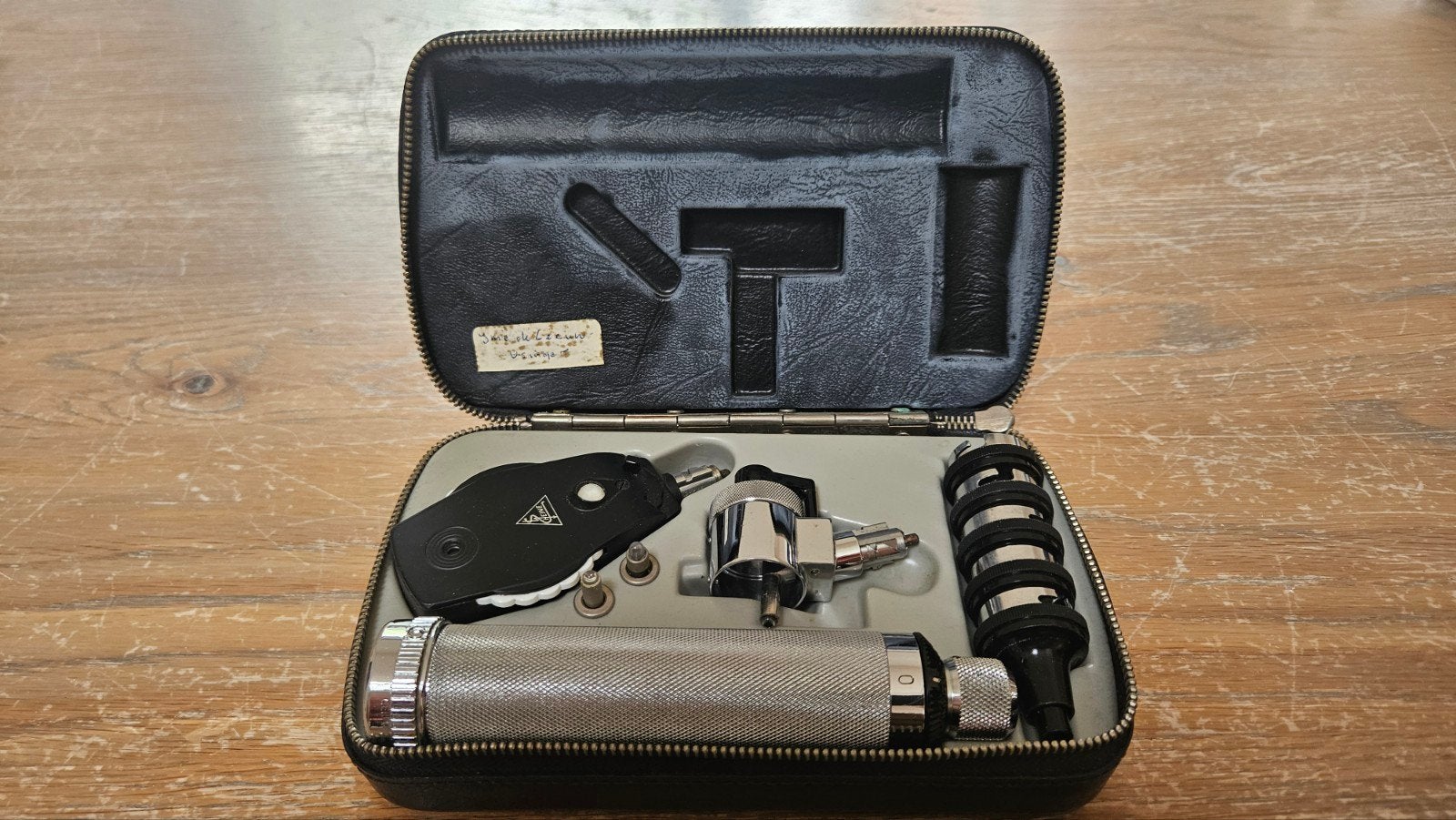 Vintage HEINE otoscoop- en oftalmoscoopset in originele hoes, Ophalen