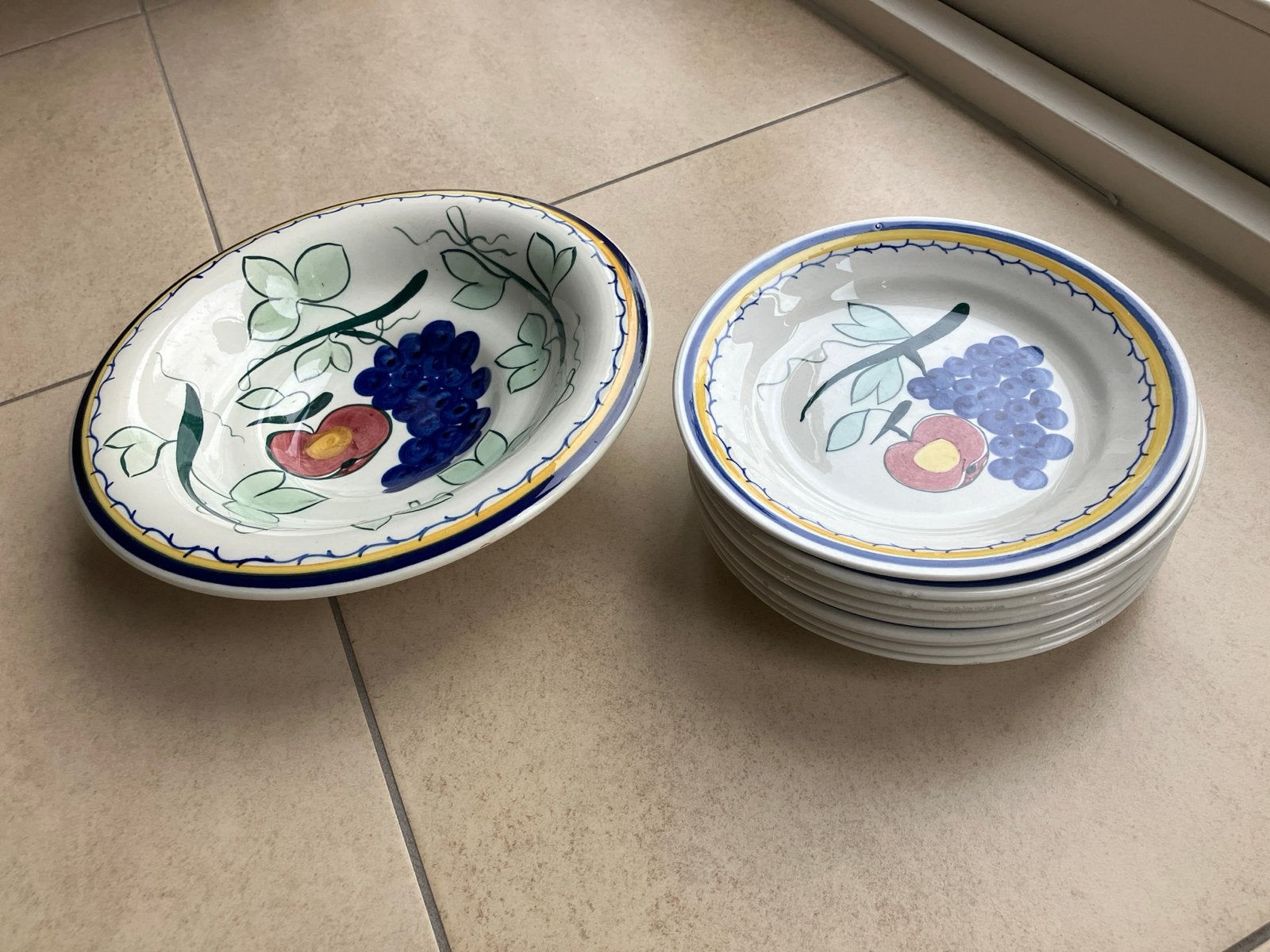 Set van 9 borden en 1 ronde schaal met fruitdecor, Ophalen, Gebruikt, Bord(en), Overige stijlen