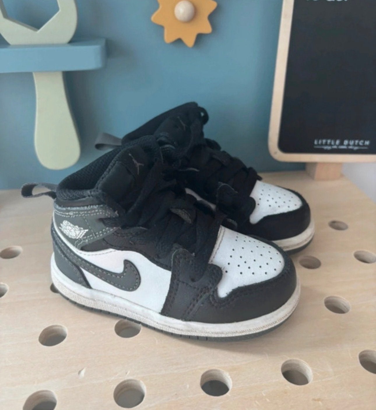 Jordan 1 Mid Shadow Toddler Schoenen Maat 21, Ophalen of Verzenden, Gebruikt, Jongen of Meisje, Schoenen