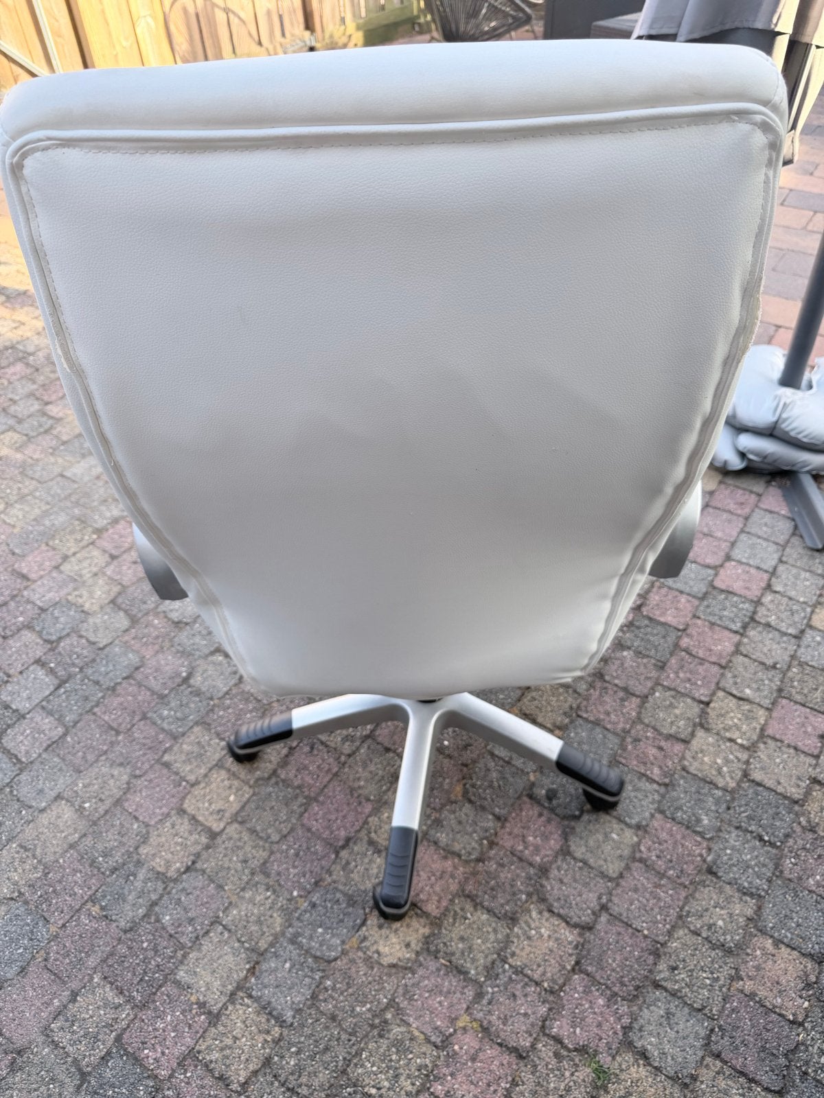 Witte bureaustoel, Huis en Inrichting, Bureaustoelen, Gebruikt, Bureaustoel, Wit, Ophalen