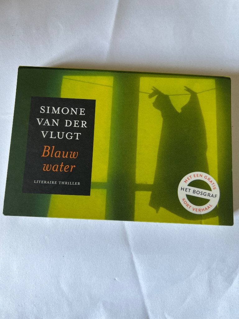 Simone van der Vlugt Blauw Water Dwarsligger 114, Ophalen of Verzenden, Zo goed als nieuw, Simone van der Vlugt, Nederland
