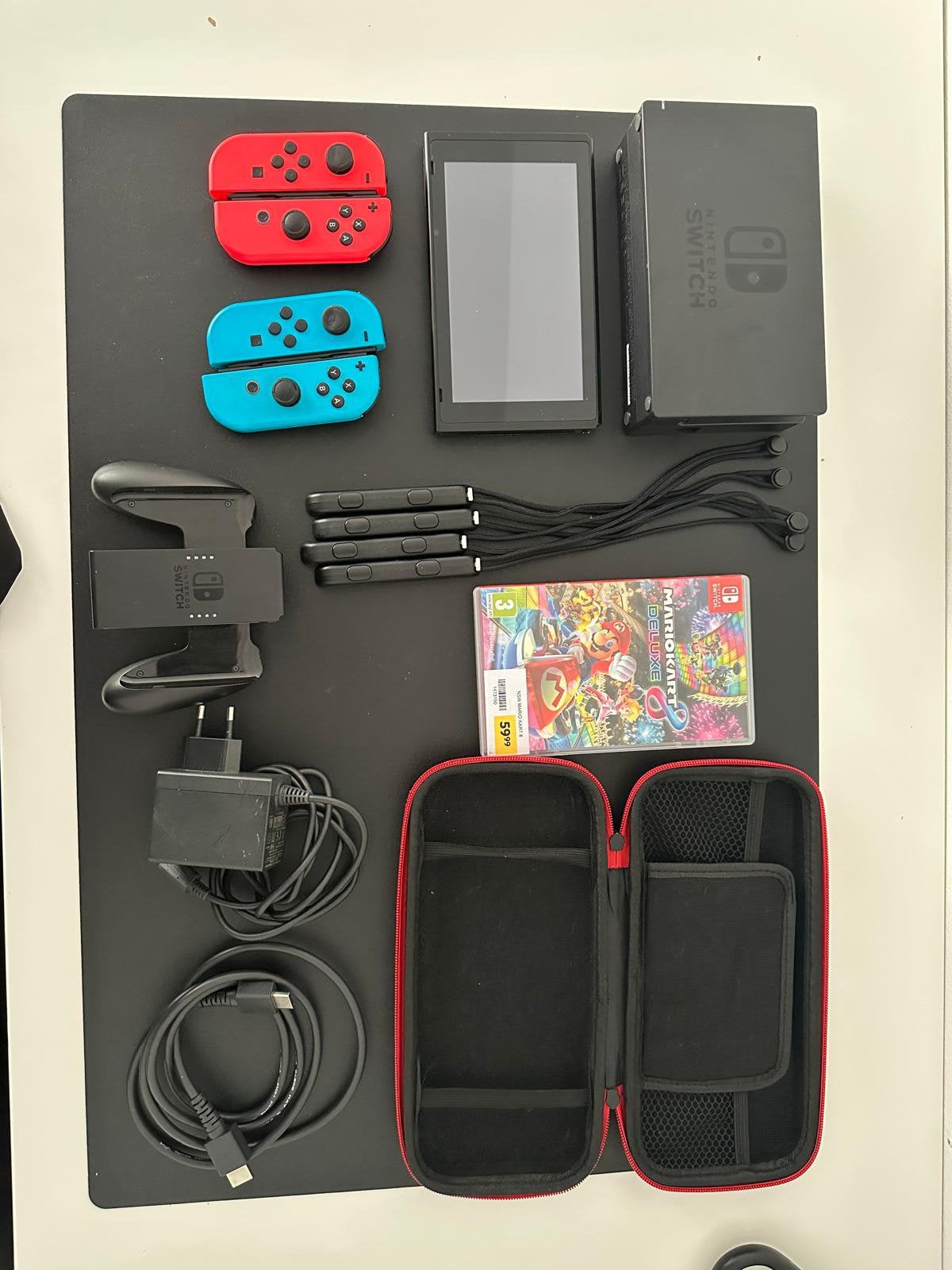Nintendo Switch Compleet + Mario K, Ophalen, Zo goed als nieuw