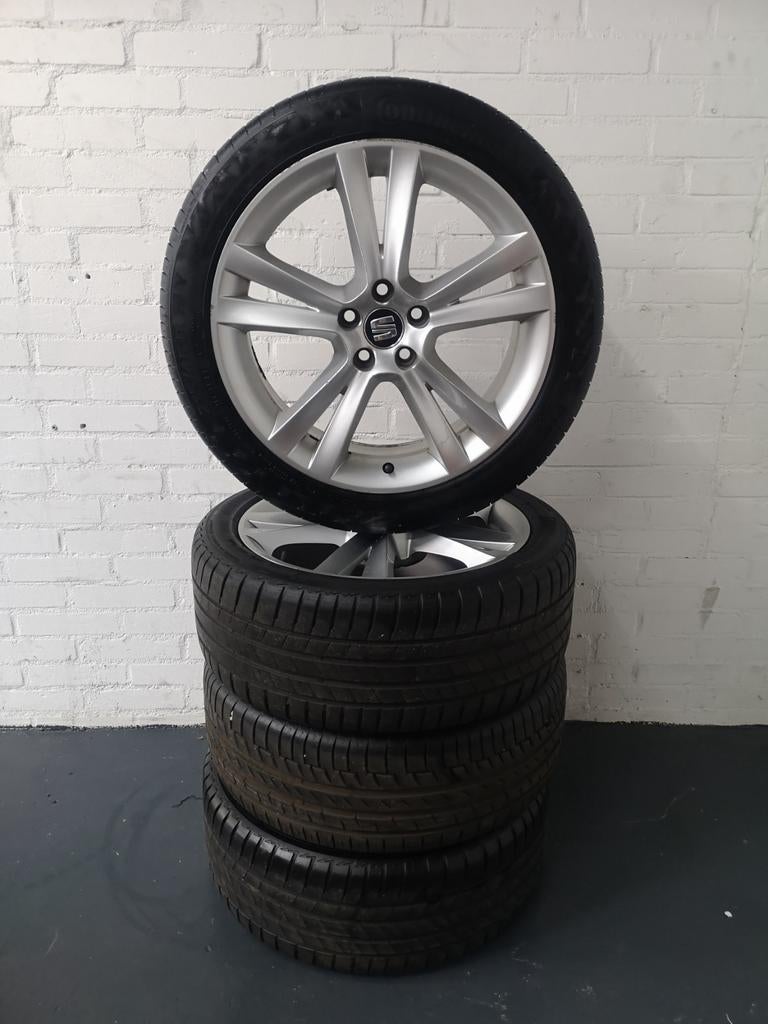 Seat Ibiza, 5x100, 215/45R17 Zomerbanden, Auto-onderdelen, Banden en Velgen, Ophalen, Banden en Velgen, 17 inch, Personenwagen