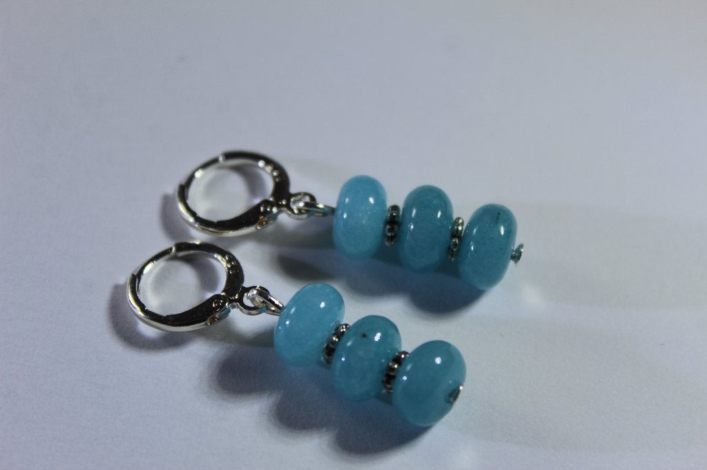 Creolen met blauwe chalcedoon steen- Sprookjes stenen, Hangers, Blauw, Nieuw, Ophalen of Verzenden