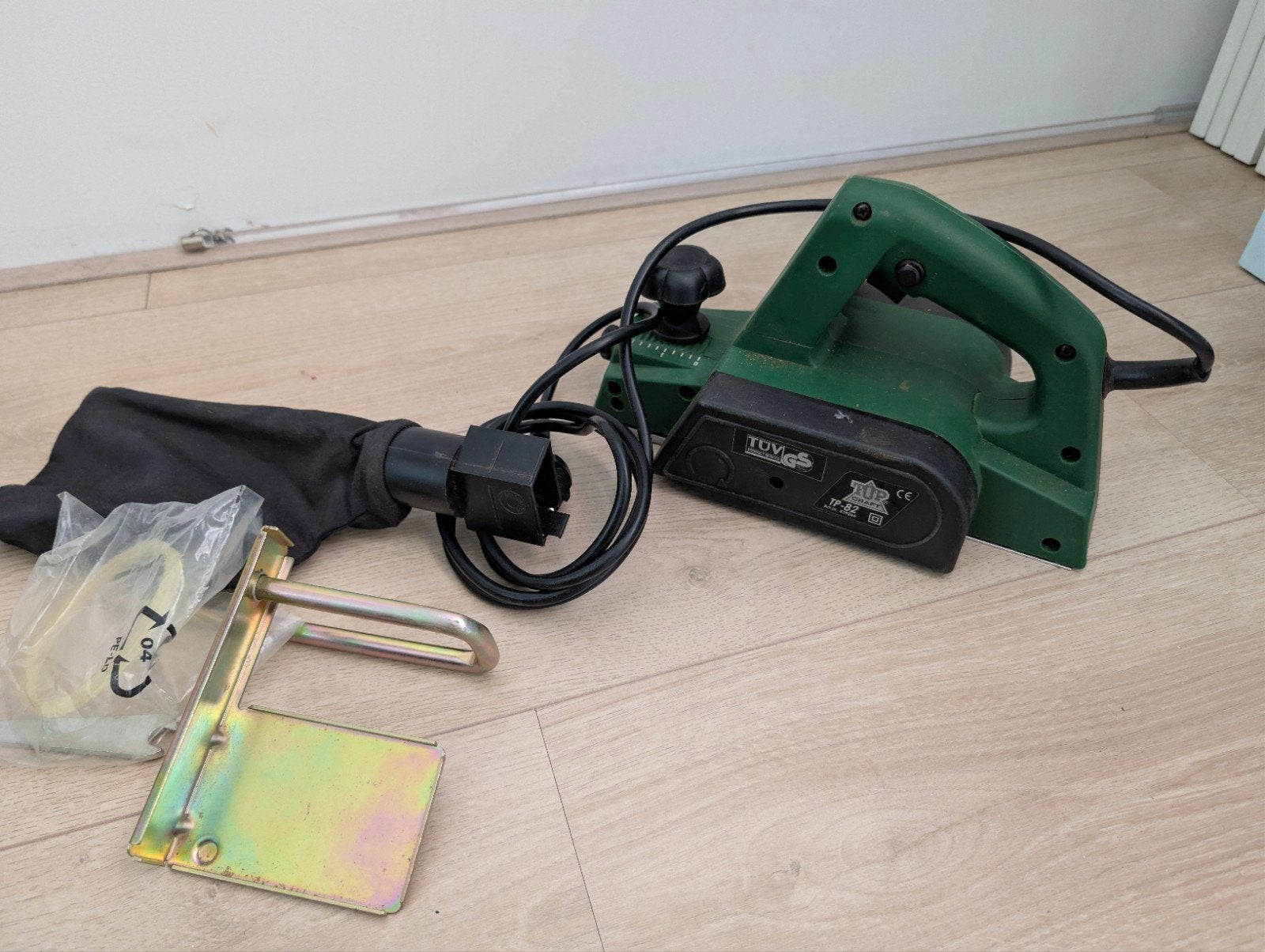 Elektrische schaafmachine met stofzak - Zo goed als nieuw, Doe-het-zelf en Verbouw, Ophalen of Verzenden, Zo goed als nieuw, Elektrisch
