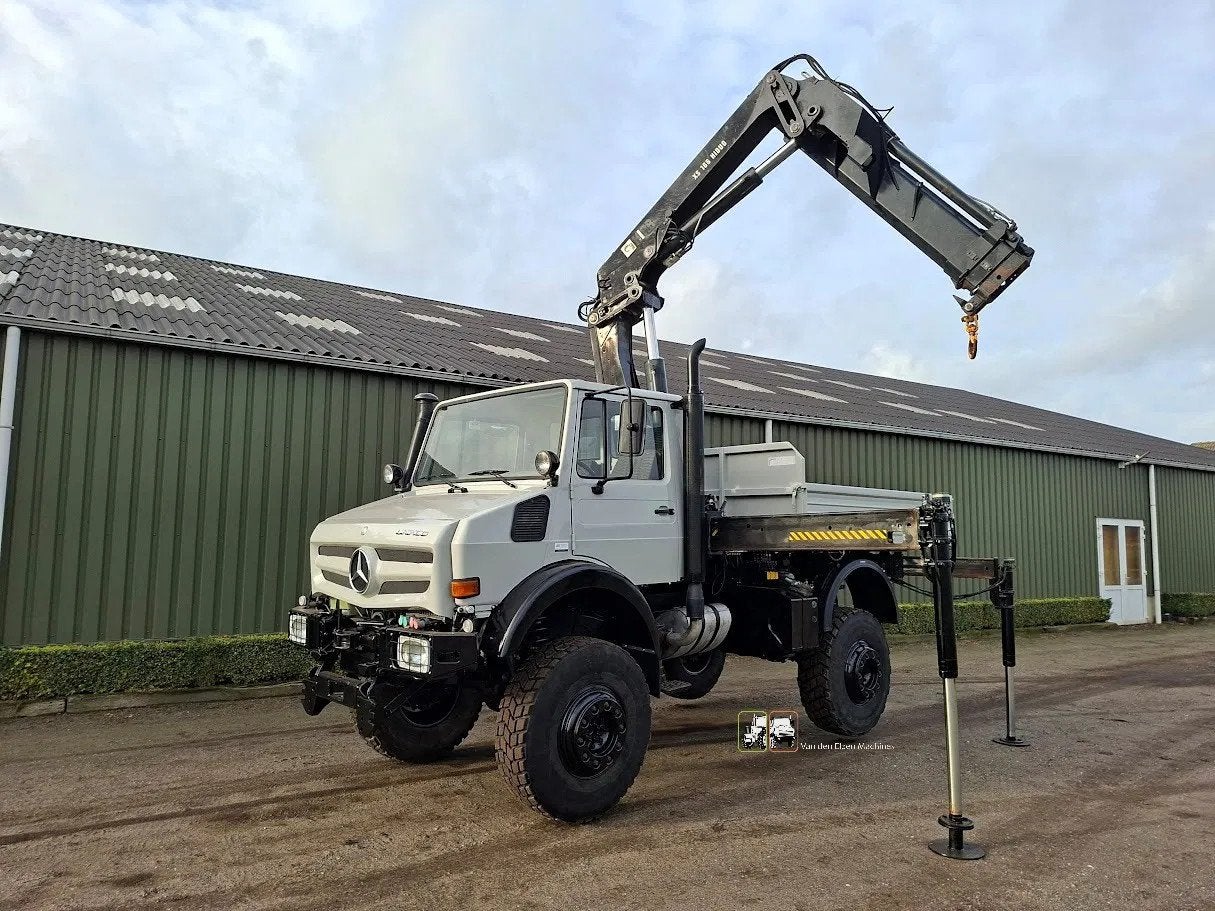 Mercedes-Benz Unimog U1850 met HIAB kraan (bj 1993), Auto's, Vrachtwagens, Mercedes-Benz, Bedrijf, Diesel, Te koop