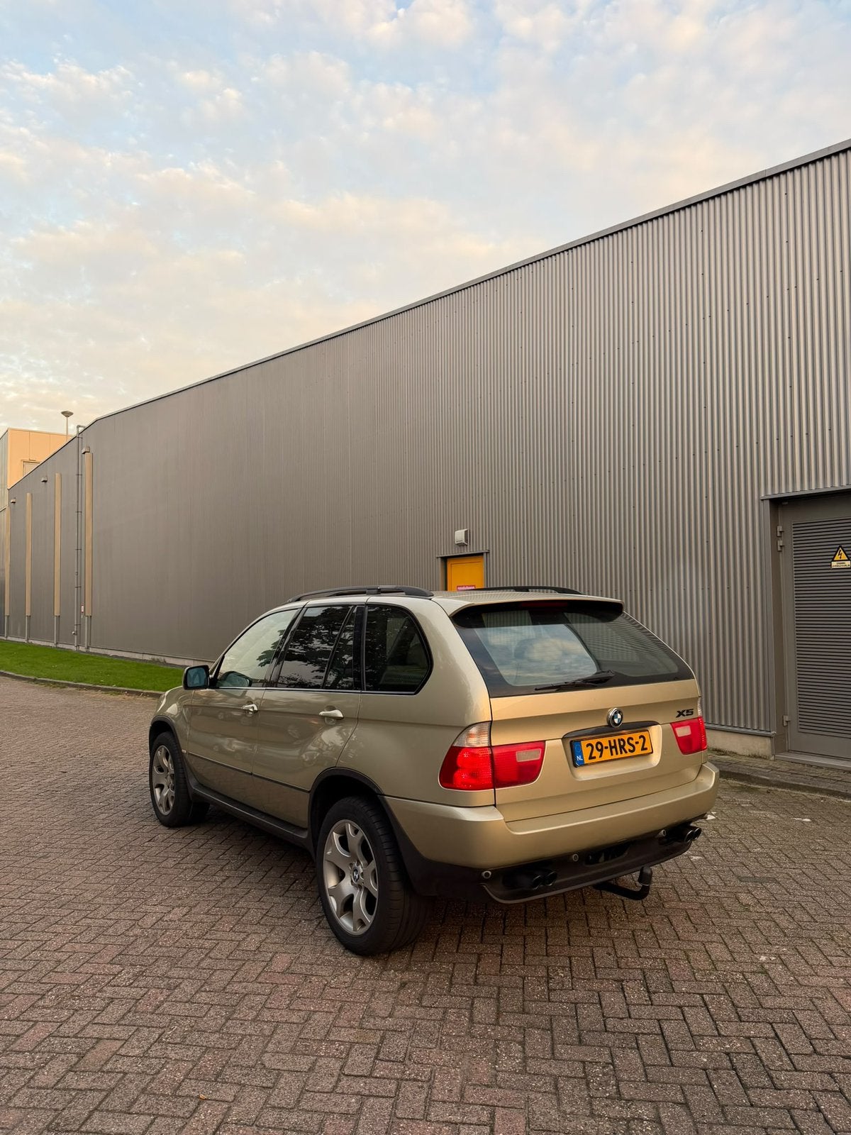 BMW X5 4.4 I AUT 2000 Groen, Auto's, Automaat, 138 €/maand, 2100 kg, Vierwielaandrijving