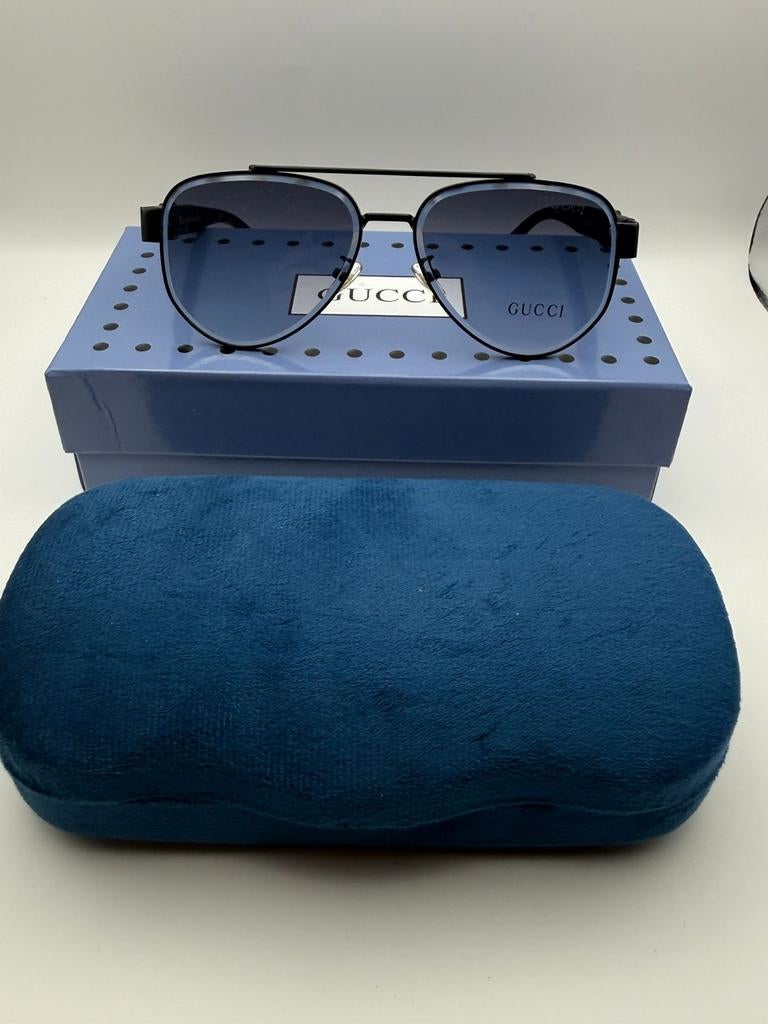 Gucci zonnebril, Sieraden, Tassen en Uiterlijk, Zonnebrillen en Brillen | Heren, Ophalen of Verzenden, Blauw, Overige merken