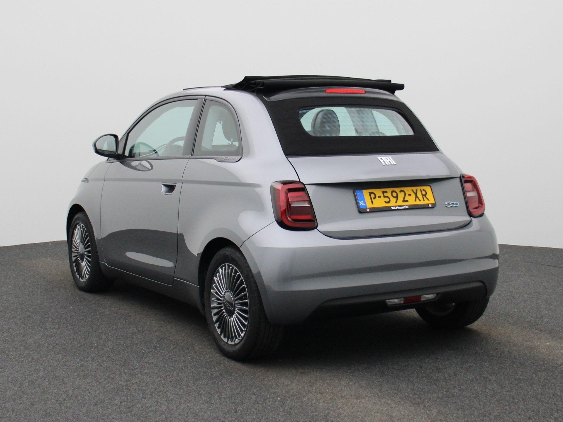 Fiat 500 C Icon 42 kWh | Automaat | Virtual cockpit | Apple, Auto's, Stof, 4 stoelen, Automatische klimaatregeling, Origineel Nederlands