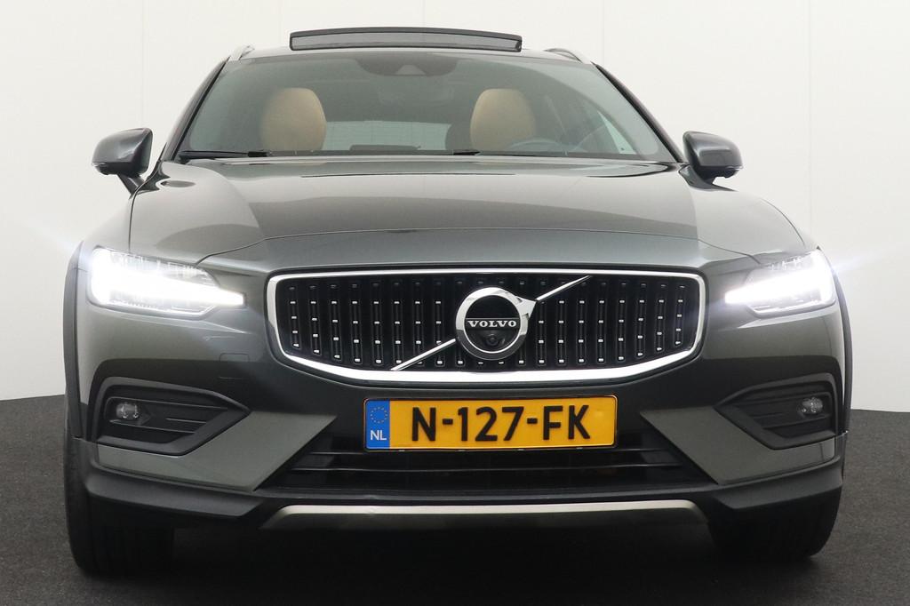 Volvo V60 Cross Country B5 265PK Aut Inscription Pano-dak Ma, 15 km/l, Euro 6, 4 cilinders, Vierwielaandrijving