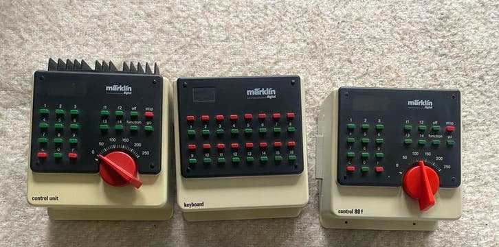 Marklin digital controller, keyboard,control 80f,, Ophalen of Verzenden, Zo goed als nieuw, Märklin, Transformator of Voeding