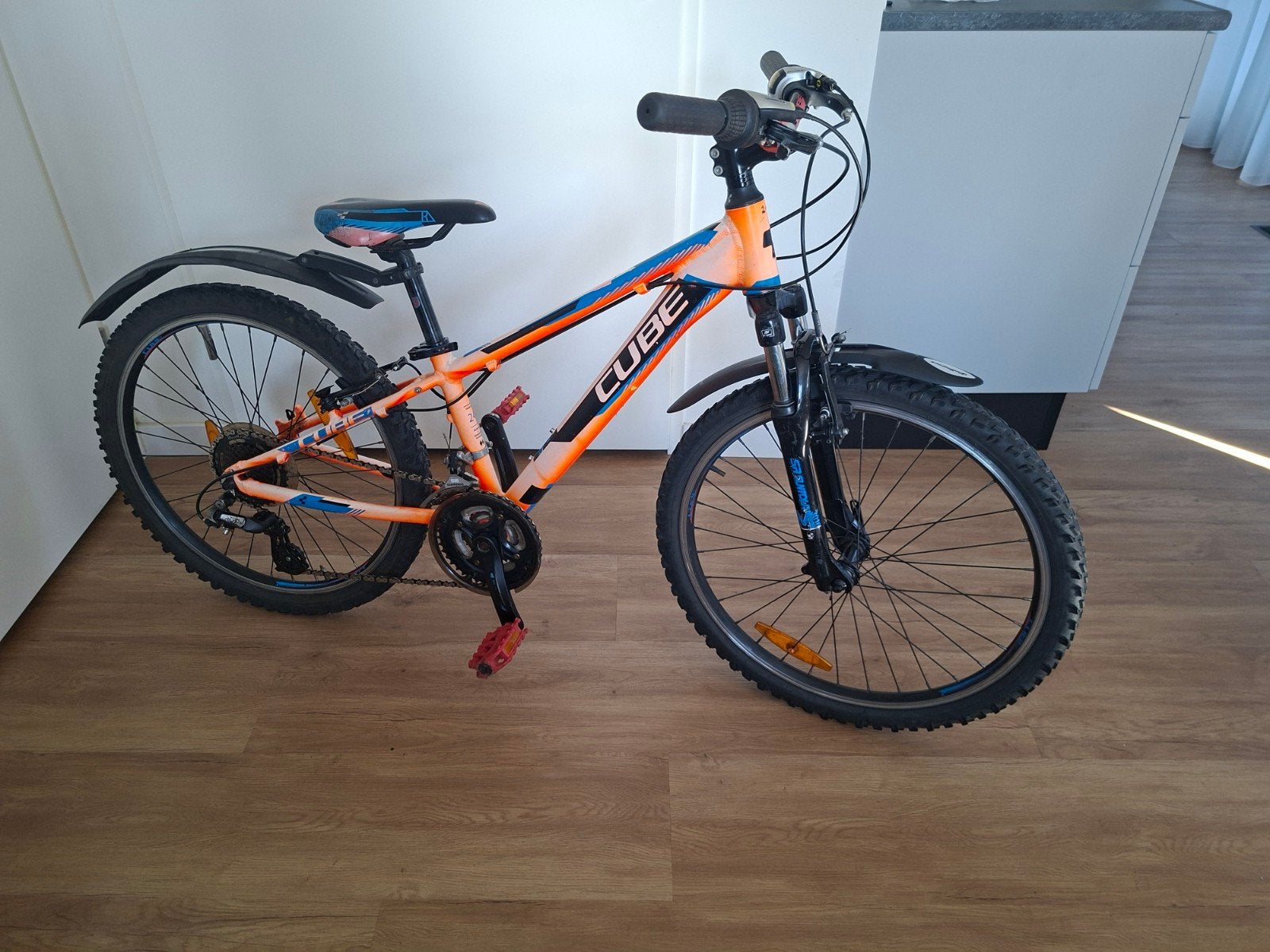 CUBE 24inch 21vers, Ophalen of Verzenden, Zo goed als nieuw