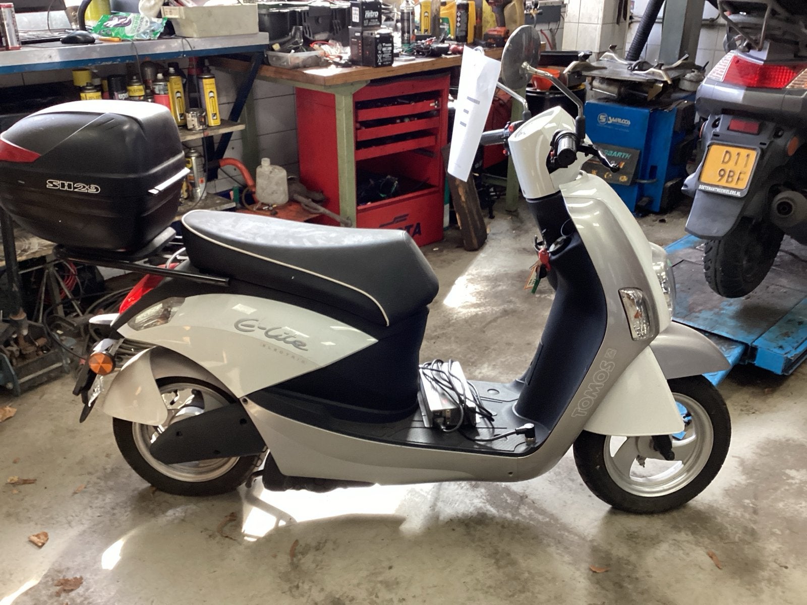 Tomos E-Lite elektrische scooter met topkoffer, Ophalen, Gebruikt, Overige typen, Tomos