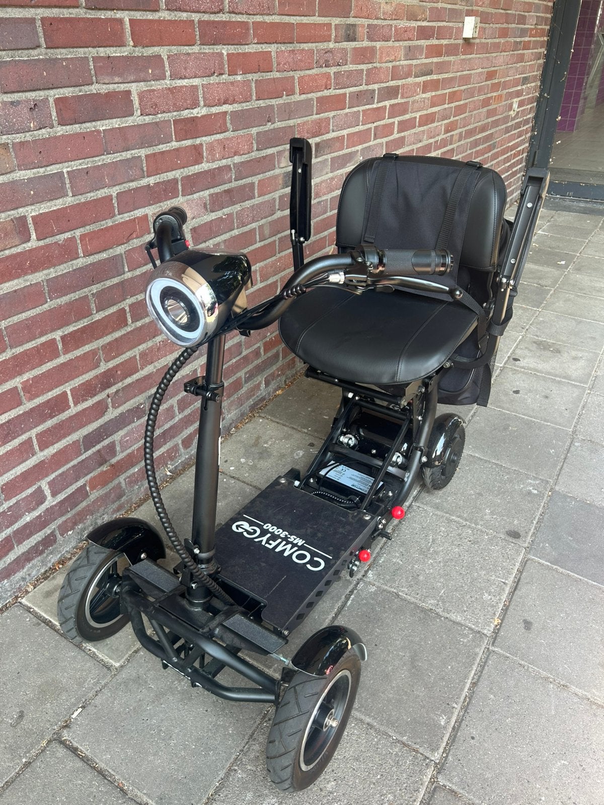 Comfygo MS-3000 Elektrische scootmobiel- Zo goed als nieuw, Ophalen, Zo goed als nieuw, 46 km of meer, 16 km/u of meer