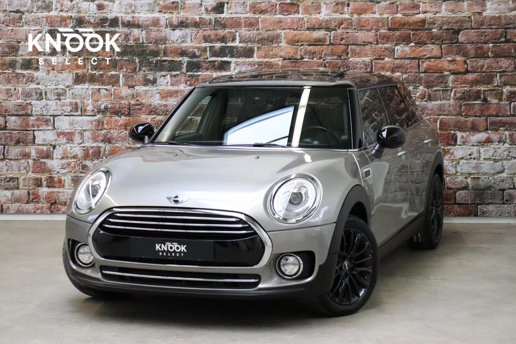 MINI Clubman Cooper Business Automaat / Navigatiesysteem / P, Auto's, Mini, 136 pk, Gebruikt, Leder en Stof, Origineel Nederlands