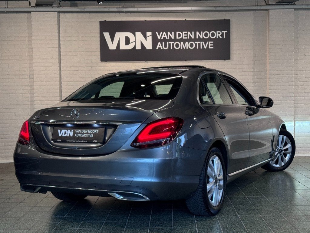 Mercedes-benz C-KLASSE 180 Premium Pack 156pk Pano Smartlink, 4 cilinders, Electronic Stability Program (ESP), 1595 cc, Sedan
