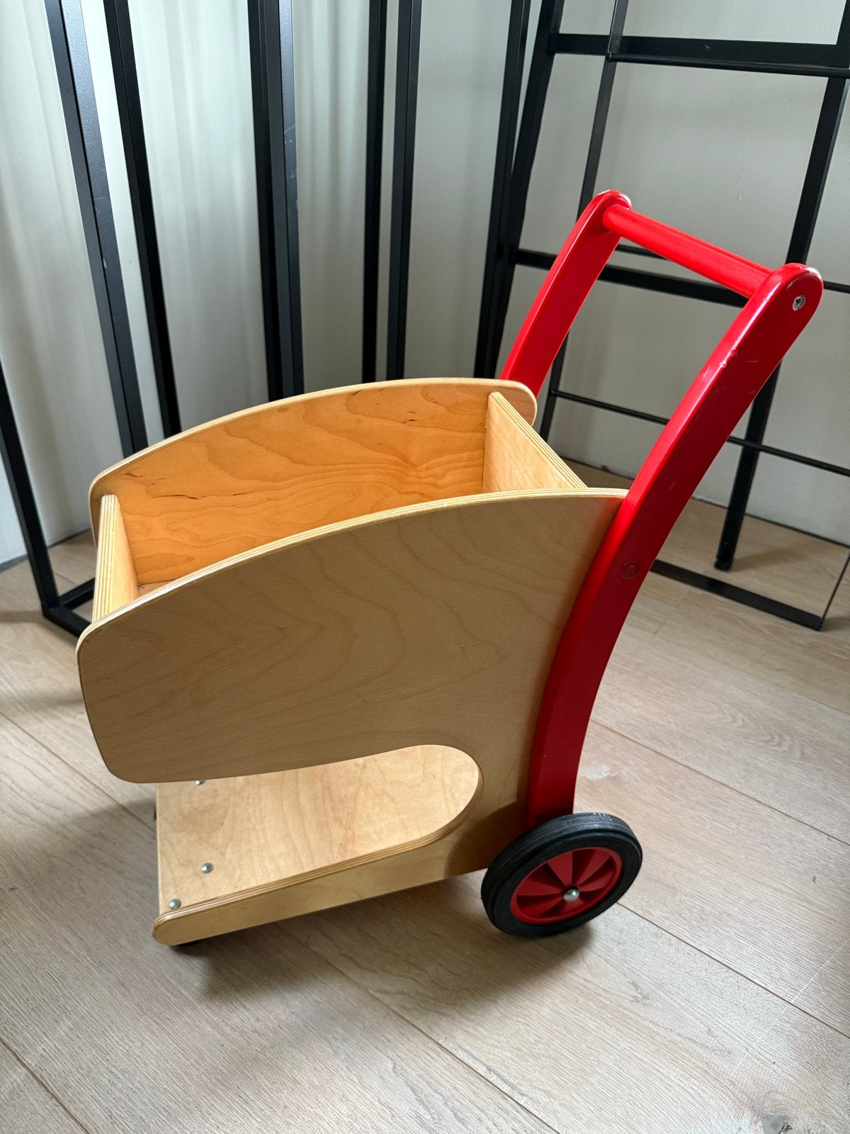 Houten speelgoed karretje, Ophalen, Gebruikt, Duw- of Trekspeelgoed