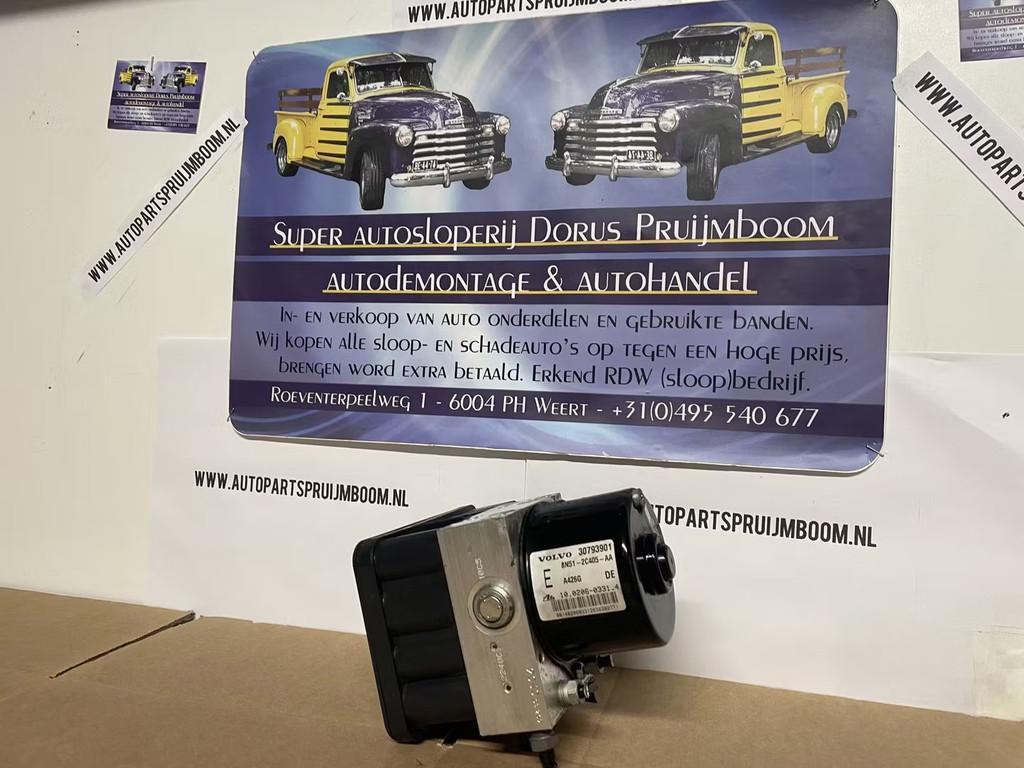 Volvo v50 s40 abs pomp module, Info@fabrikant.eu, Fabrikantstraat 1
1000 AA  Amsterdam, NL, Ophalen of Verzenden, Volvo