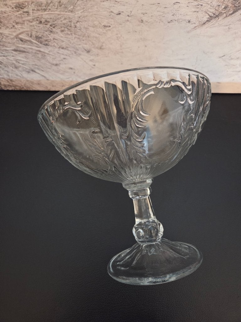 Vintage glazen fruitschaal op hoge voet, Ophalen of Verzenden
