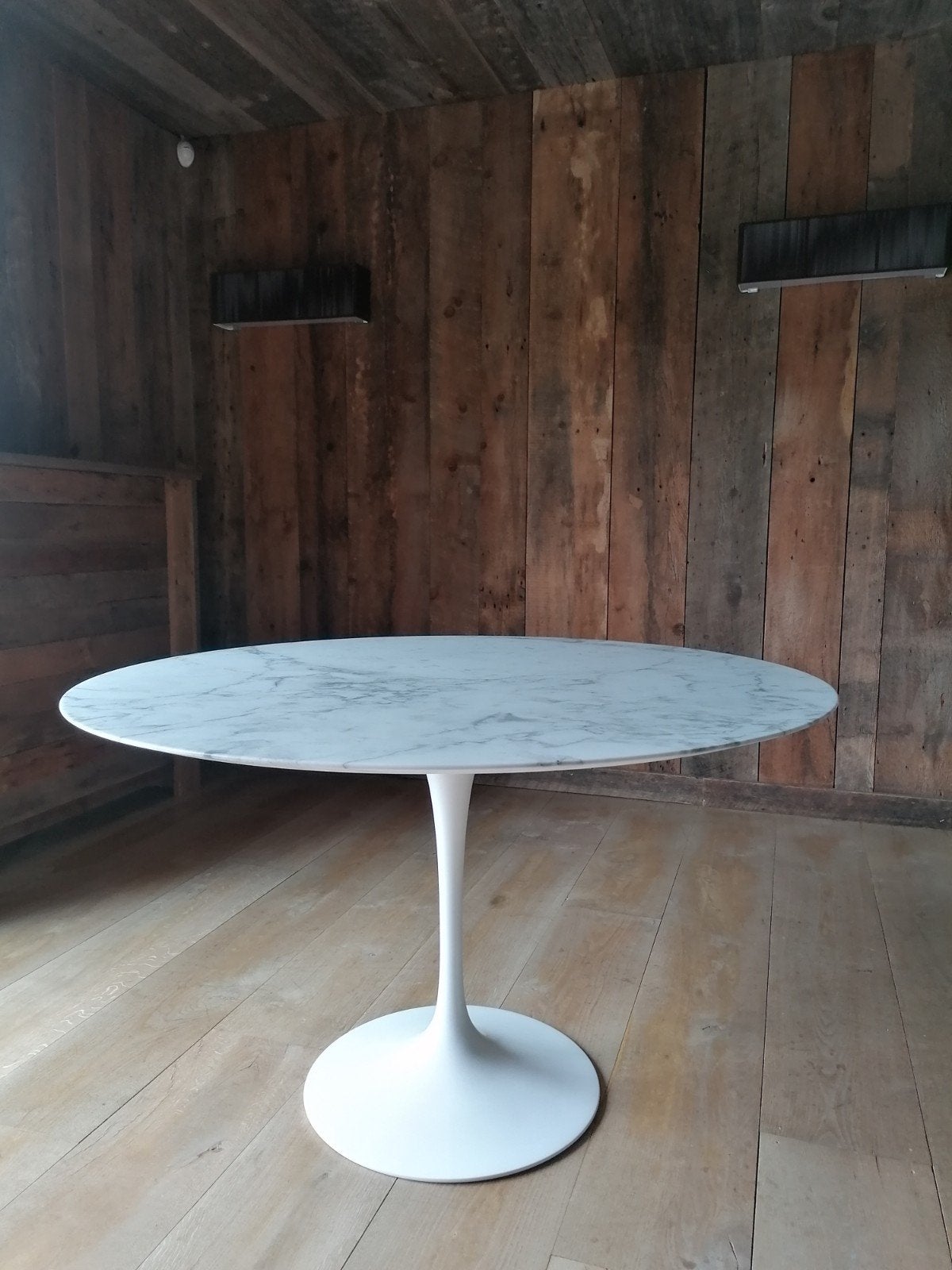 Knoll Saarinen Tulip eettafel, Ophalen, Nieuw, Rond