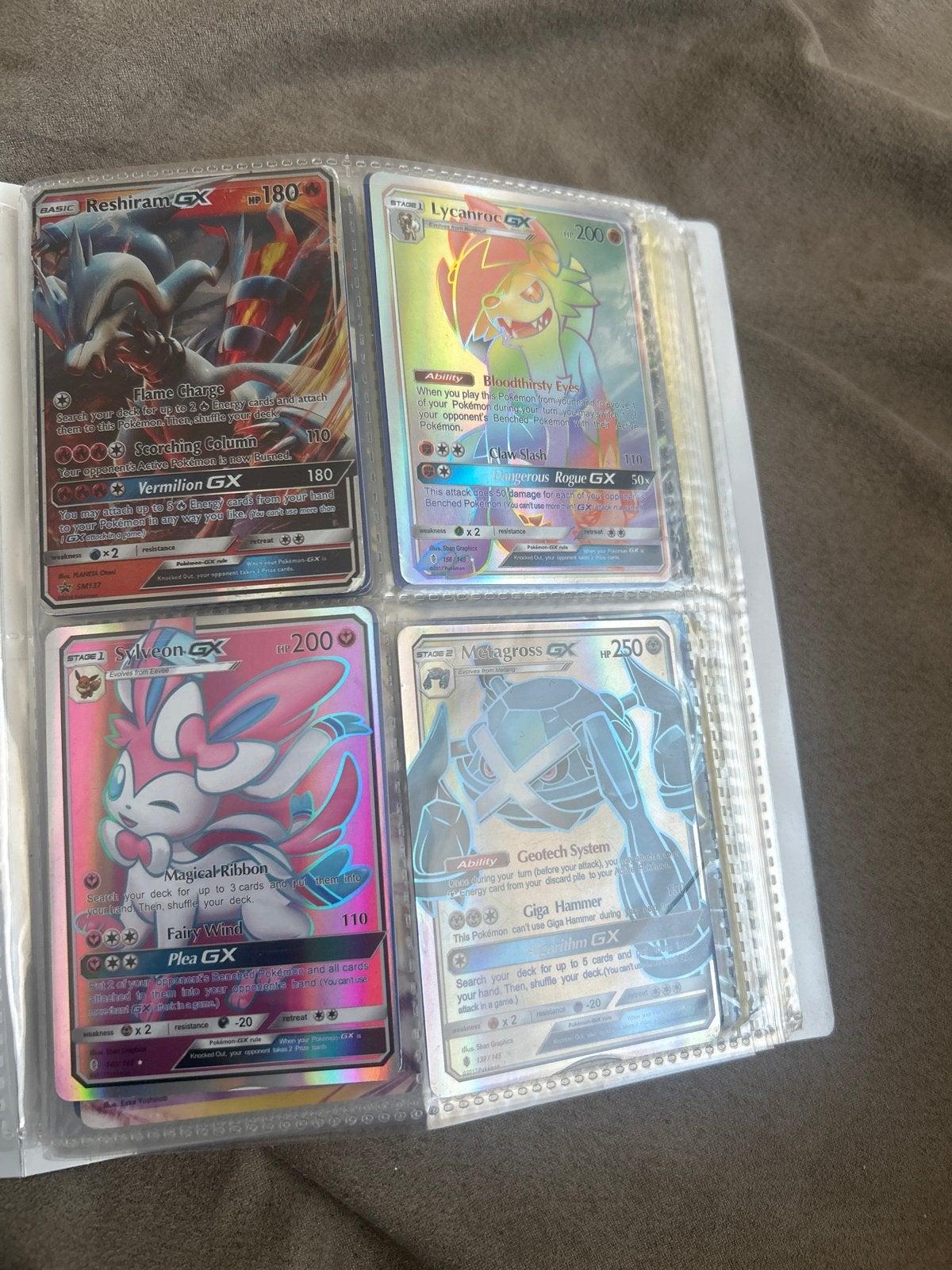 Pokémon GX Kaarten Collectie (Reshiram, Lycanroc, Sylveon, M, Ophalen of Verzenden, Zo goed als nieuw, Meerdere kaarten, Foil