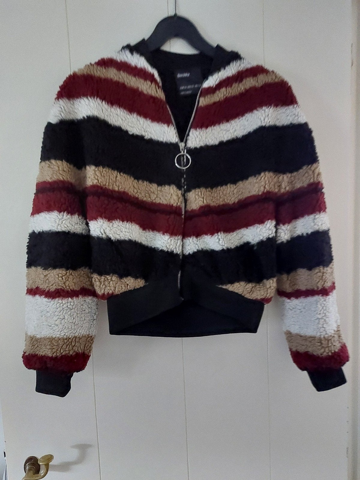 Grappig harig vest/jasje Bersha xs, Meerkleurig, Zo goed als nieuw, Maat 34 (XS) of kleiner, Bershka