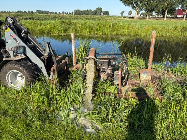 Te koop nieuwe waterpomp 12 pk met 50 meter gaatjes slang, Overige materialen, Gebruikt, 6 meter of meer, Overige typen
