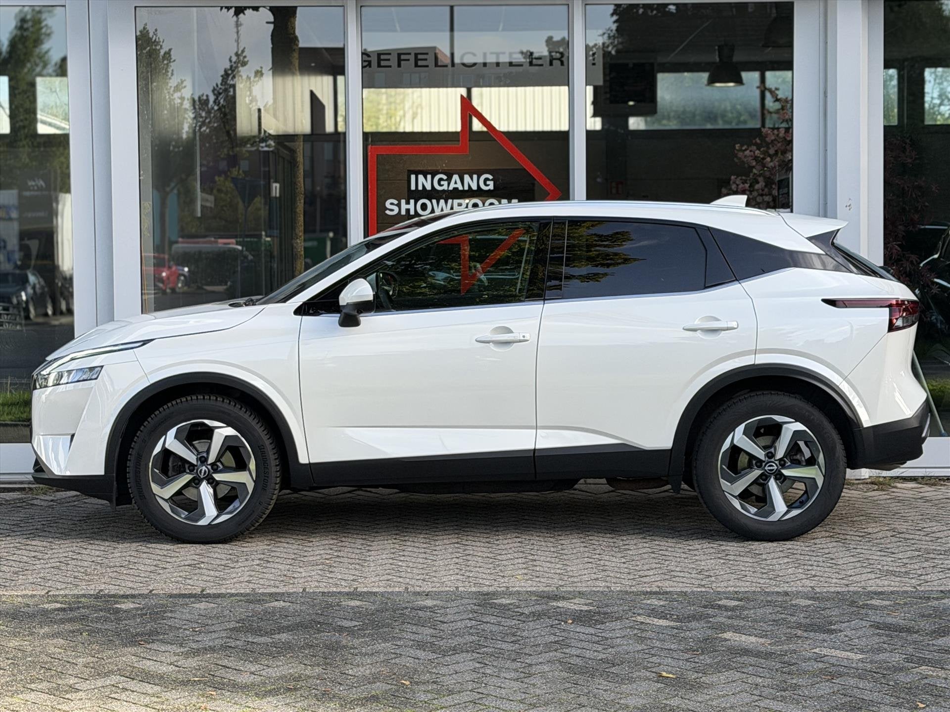 NISSAN Qashqai 1.3 Mild-Hybrid 158pk Xtronic N-Connecta | Pa, Auto's, Dealer onderhouden, Stof, Wit, Origineel Nederlands