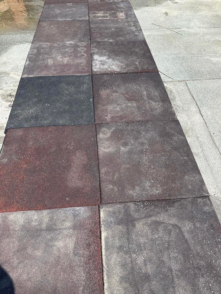 Rubber dakterras tegels of onder speelhuis 50x50x7cm, Tuin en Terras, Ophalen, Gebruikt
